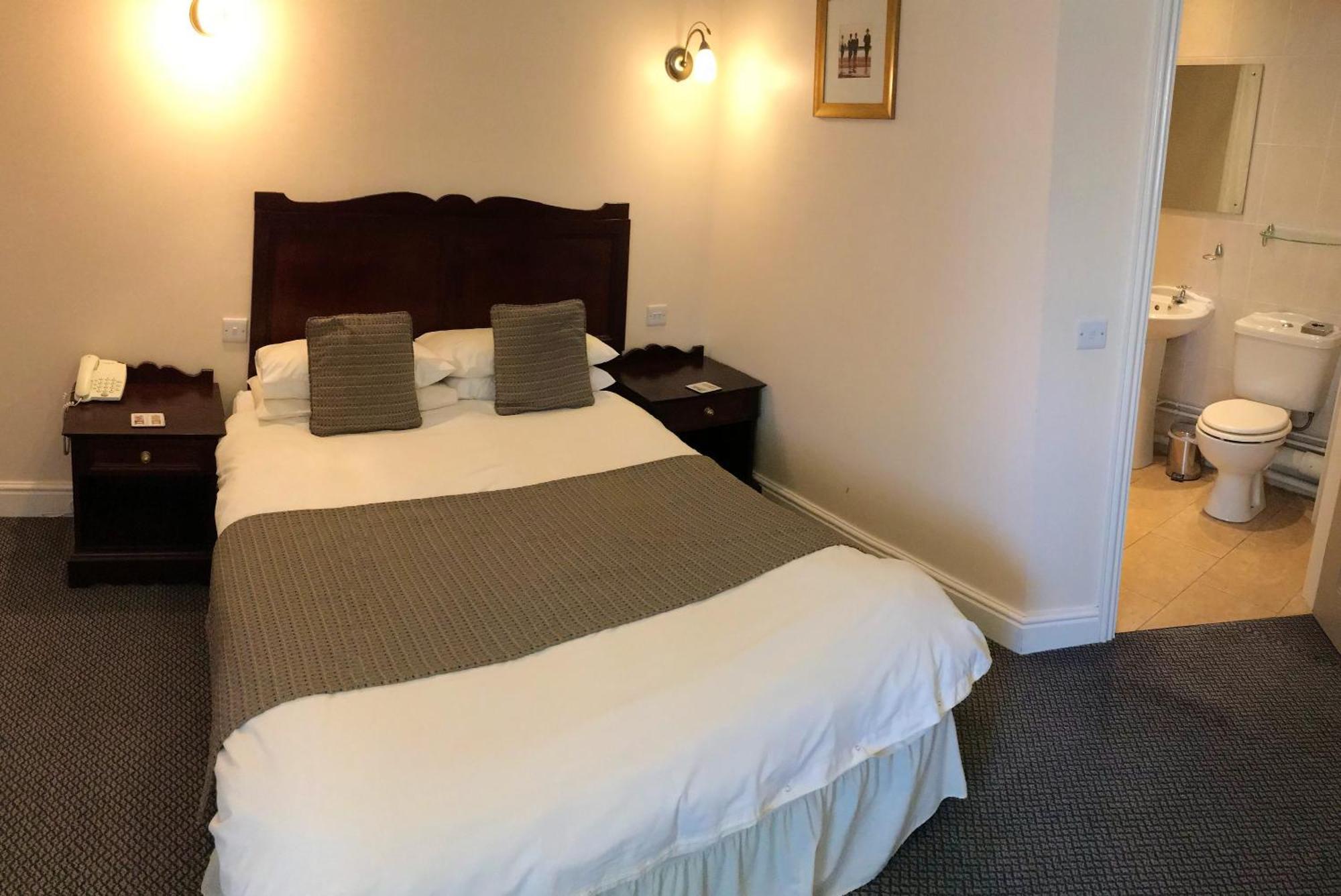 The White Horse Hotel Beyton Room photo